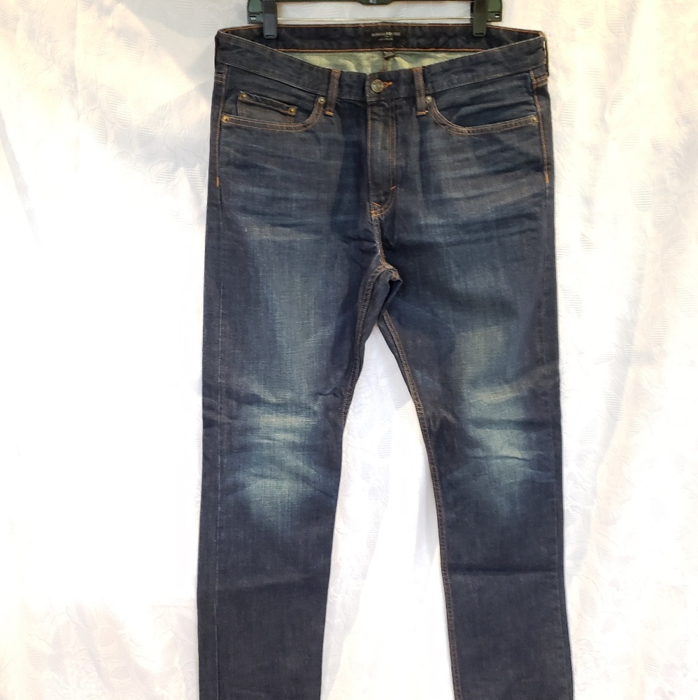 BANANA REPUBLIC SLIM DISTRESSED JEANS  35 X 32